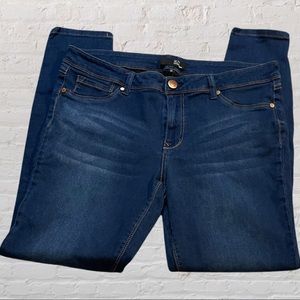 1822 Stretchy Jean Legging